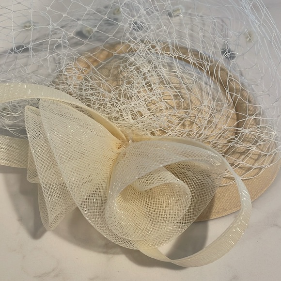 Birdcage Veil - Picture 3 of 4